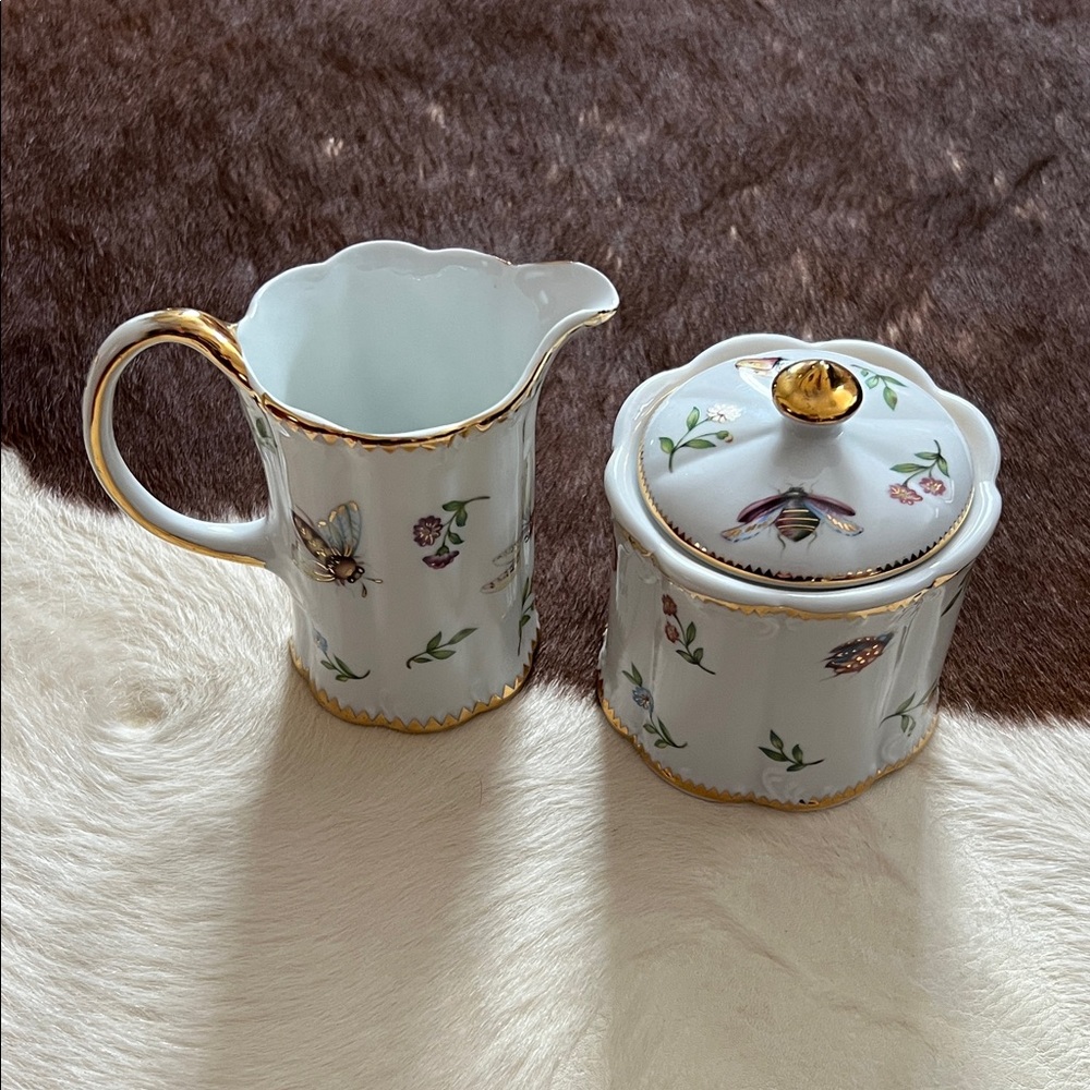 I. Godinger & Co Pitcher Creamer 4” and Sugar Dish With Lid Floral Butterfly Bee
